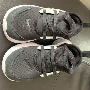 Nike toddler presto sneakers